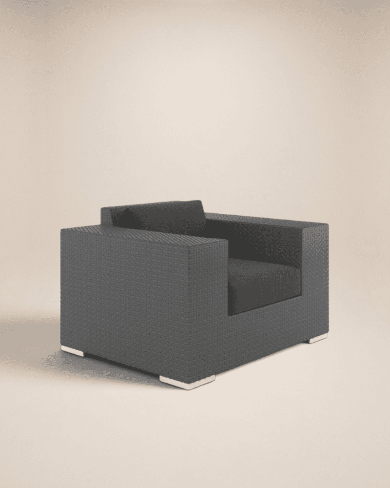 LOUNGE CHAIR